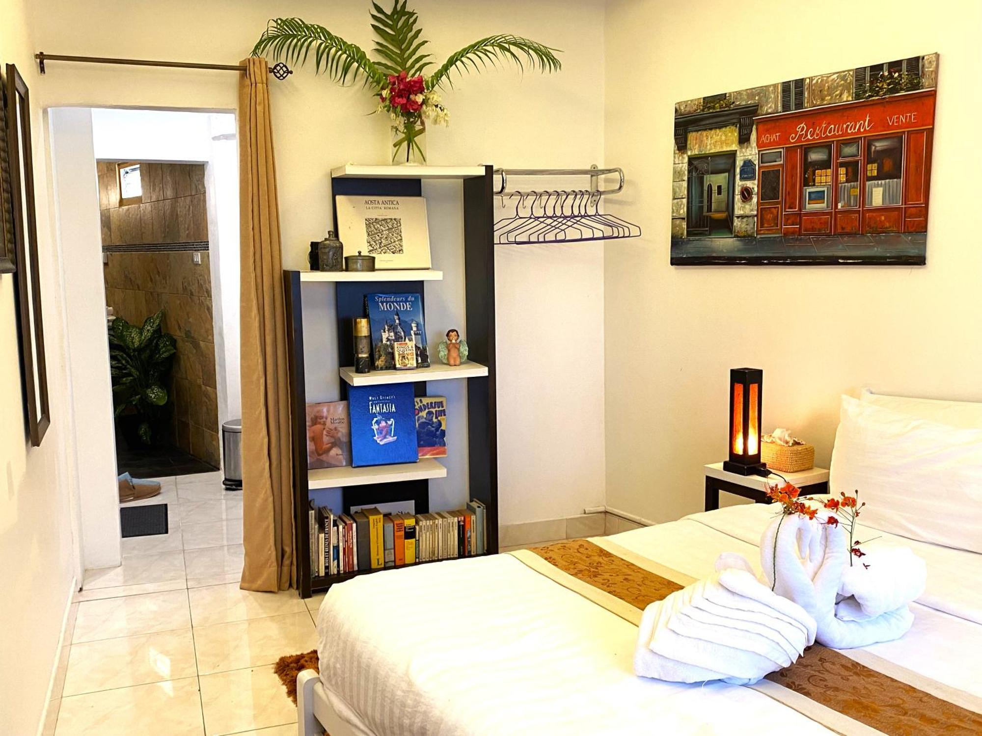 Oasis Naturist Villa Karon